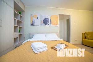 1-к квартира, посуточно, 35м2, 6/9 этаж