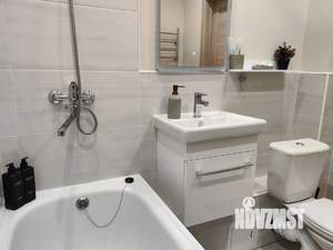 Студия квартира, посуточно, 27м2, 13/25 этаж