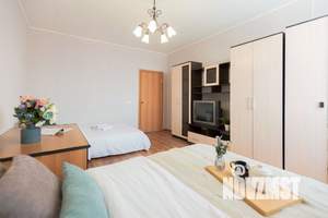 1-к квартира, посуточно, 55м2, 1/1 этаж