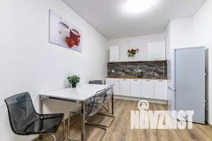 3-к квартира, посуточно, 65м2, 1/25 этаж