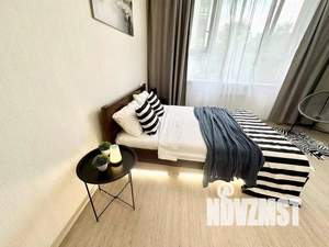 1-к квартира, посуточно, 32м2, 1/1 этаж