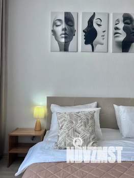 Студия квартира, посуточно, 28м2, 22/28 этаж