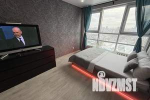 1-к квартира, посуточно, 35м2, 16/35 этаж