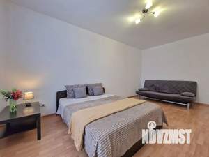 1-к квартира, посуточно, 40м2, 9/25 этаж