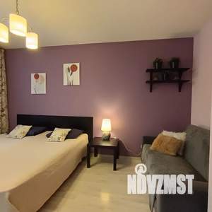 Студия квартира, посуточно, 40м2, 15/19 этаж