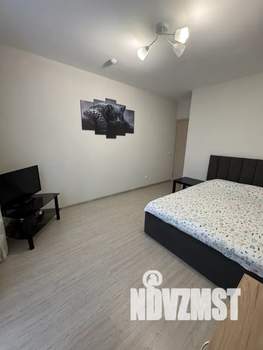 1-к квартира, посуточно, 35м2, 11/25 этаж