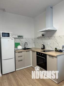 1-к квартира, посуточно, 36м2, 21/31 этаж