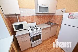 1-к квартира, посуточно, 38м2, 4/5 этаж