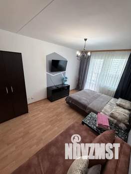 1-к квартира, посуточно, 42м2, 7/10 этаж