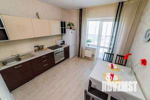1-к квартира, посуточно, 60м2, 1/1 этаж