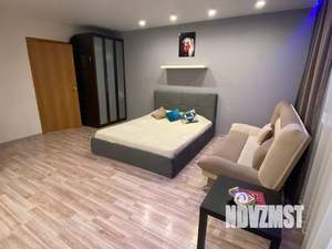 Студия квартира, посуточно, 35м2, 8/9 этаж