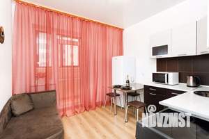 1-к квартира, посуточно, 40м2, 8/25 этаж