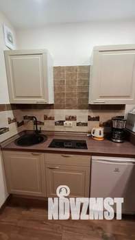 Студия квартира, посуточно, 35м2, 6/19 этаж