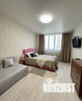 1-к квартира, посуточно, 40м2, 19/20 этаж
