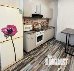 1-к квартира, посуточно, 38м2, 7/16 этаж