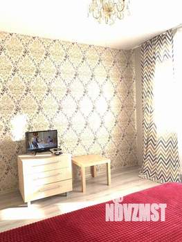 1-к квартира, посуточно, 37м2, 9/32 этаж