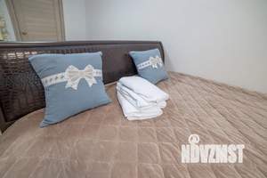 Студия квартира, посуточно, 28м2, 5/25 этаж