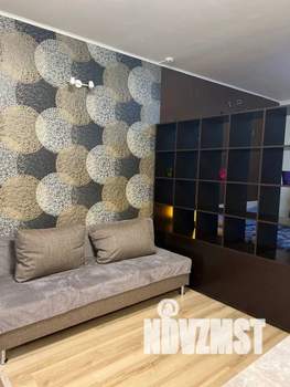 Студия квартира, посуточно, 35м2, 2/16 этаж