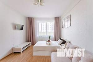 1-к квартира, посуточно, 40м2, 2/16 этаж