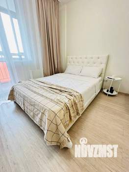 Студия квартира, посуточно, 40м2, 11/25 этаж