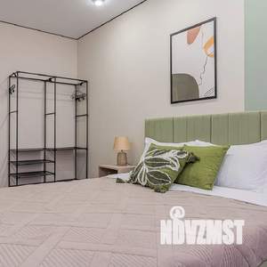 1-к квартира, посуточно, 38м2, 22/35 этаж