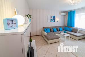 1-к квартира, посуточно, 54м2, 1/1 этаж