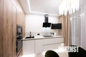 2-к квартира, посуточно, 74м2, 20/35 этаж