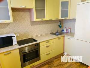 1-к квартира, посуточно, 38м2, 3/10 этаж