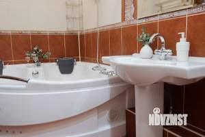 2-к квартира, посуточно, 65м2, 1/1 этаж