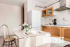 2-к квартира, посуточно, 50м2, 3/33 этаж