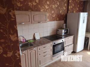 1-к квартира, посуточно, 40м2, 2/14 этаж