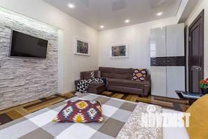 1-к квартира, посуточно, 40м2, 3/5 этаж