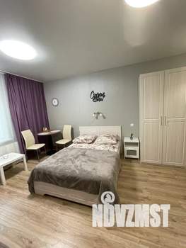 Студия квартира, посуточно, 28м2, 3/18 этаж
