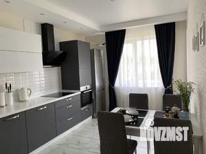 1-к квартира, посуточно, 44м2, 4/15 этаж