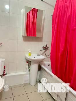 1-к квартира, посуточно, 40м2, 12/25 этаж