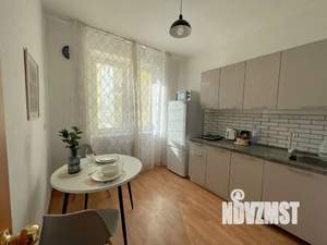 1-к квартира, посуточно, 33м2, 17/23 этаж