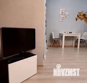 Студия квартира, посуточно, 36м2, 11/25 этаж