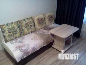 1-к квартира, посуточно, 35м2, 7/10 этаж