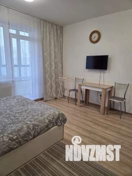 Студия квартира, посуточно, 30м2, 10/25 этаж