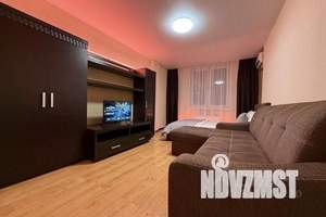 1-к квартира, посуточно, 43м2, 7/18 этаж