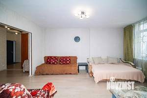 2-к квартира, посуточно, 70м2, 1/1 этаж