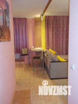 Студия квартира, посуточно, 32м2, 1/5 этаж