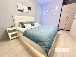 1-к квартира, посуточно, 41м2, 1/25 этаж