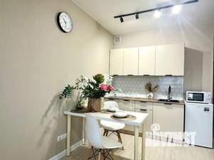 Студия квартира, посуточно, 30м2, 13/32 этаж