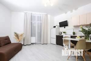 Студия квартира, посуточно, 30м2, 13/20 этаж