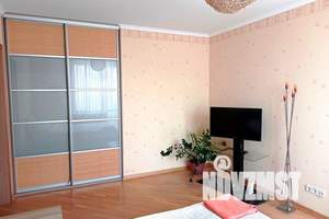 2-к квартира, посуточно, 75м2, 7/12 этаж