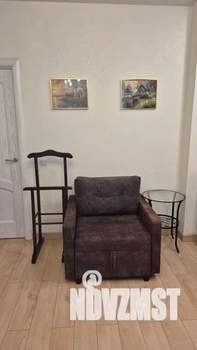 Студия квартира, посуточно, 35м2, 5/19 этаж