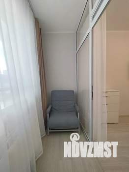 Студия квартира, посуточно, 30м2, 6/25 этаж