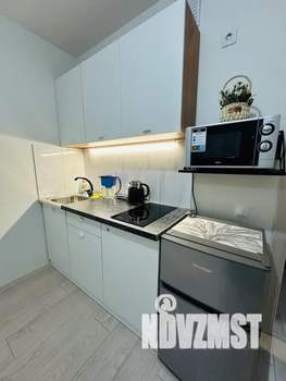Студия квартира, посуточно, 25м2, 1/25 этаж