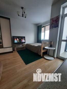 Студия квартира, посуточно, 28м2, 18/25 этаж